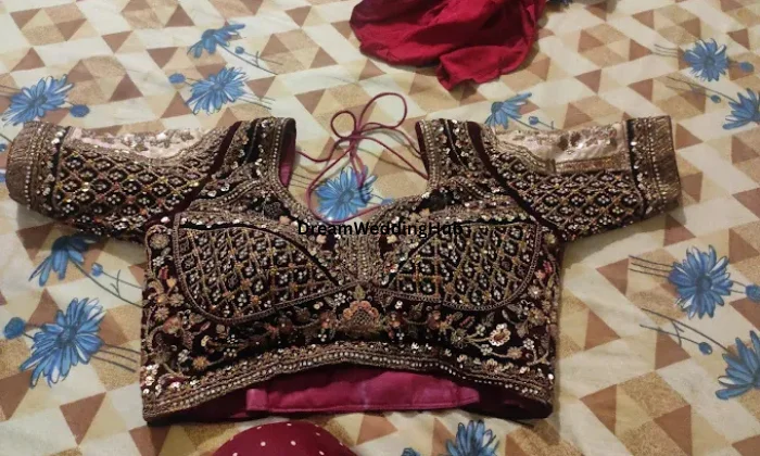 Pari Designer Boutique